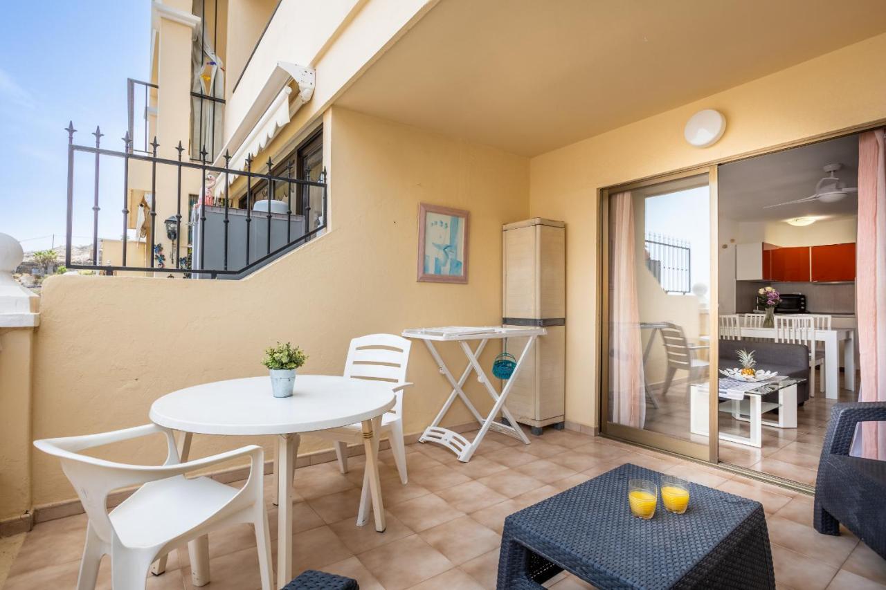 Castle Harbour Phoebe'S Flat Los Cristianos By Lovetenerife Bagian luar foto