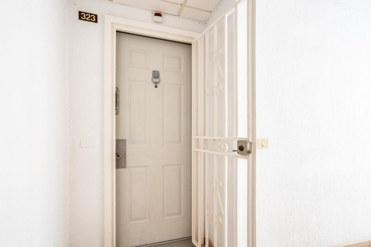 Castle Harbour Phoebe'S Flat Los Cristianos By Lovetenerife Bagian luar foto